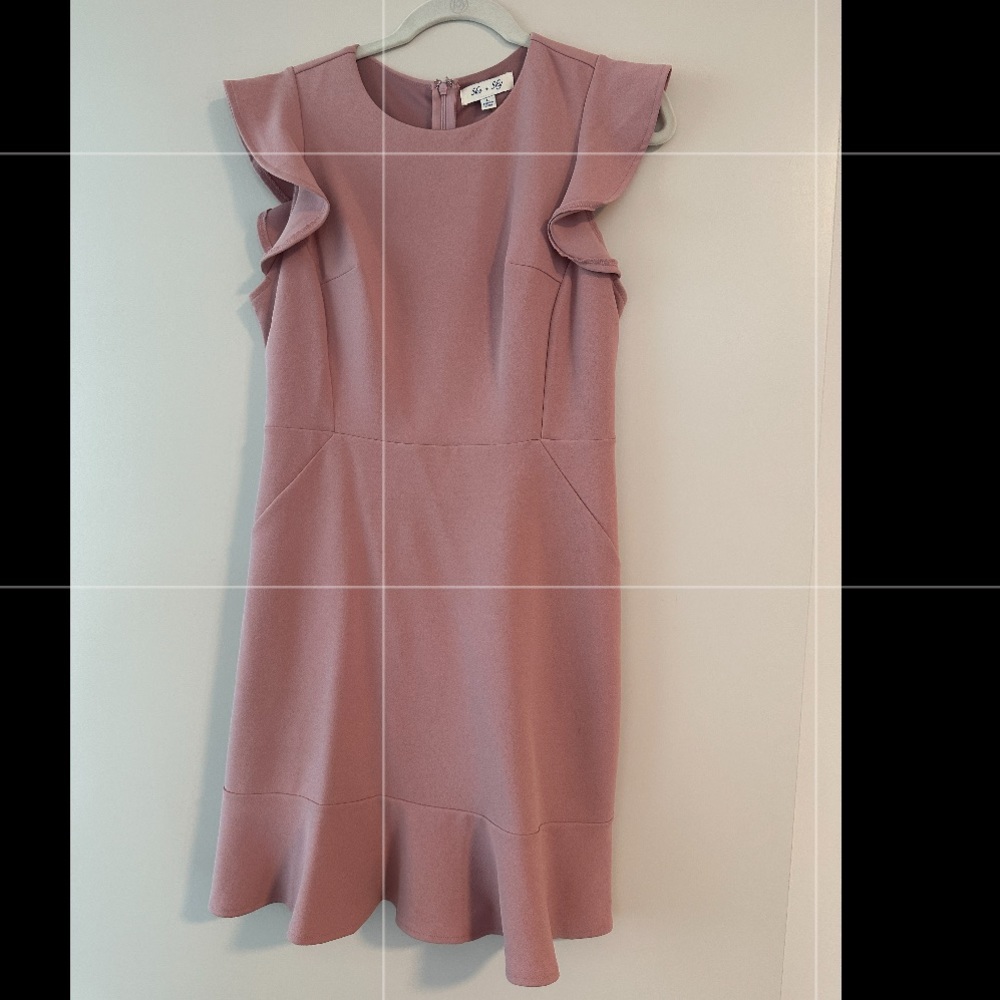BRAND NEW MAUVE/ LIGHT LINK RUFFLE DRESS